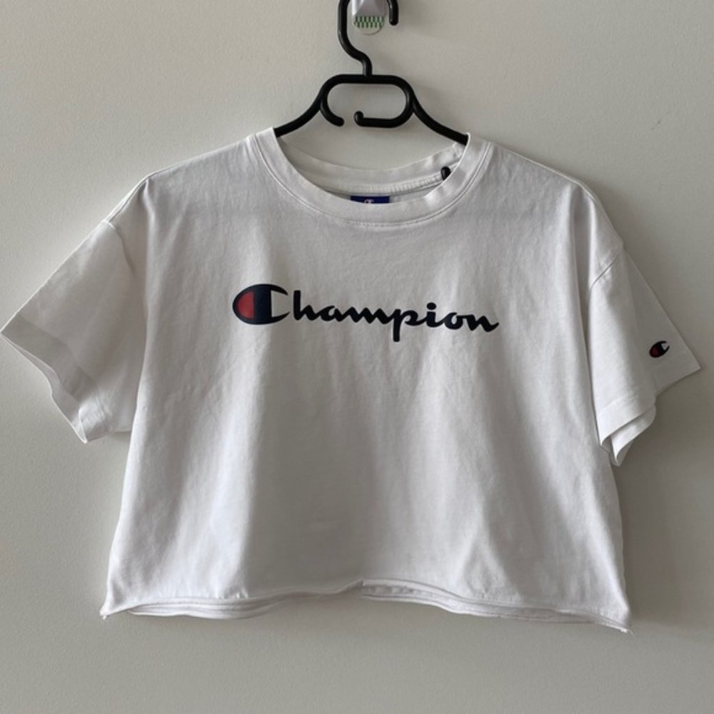 PRICE DROP Champion - Crop T-shirt